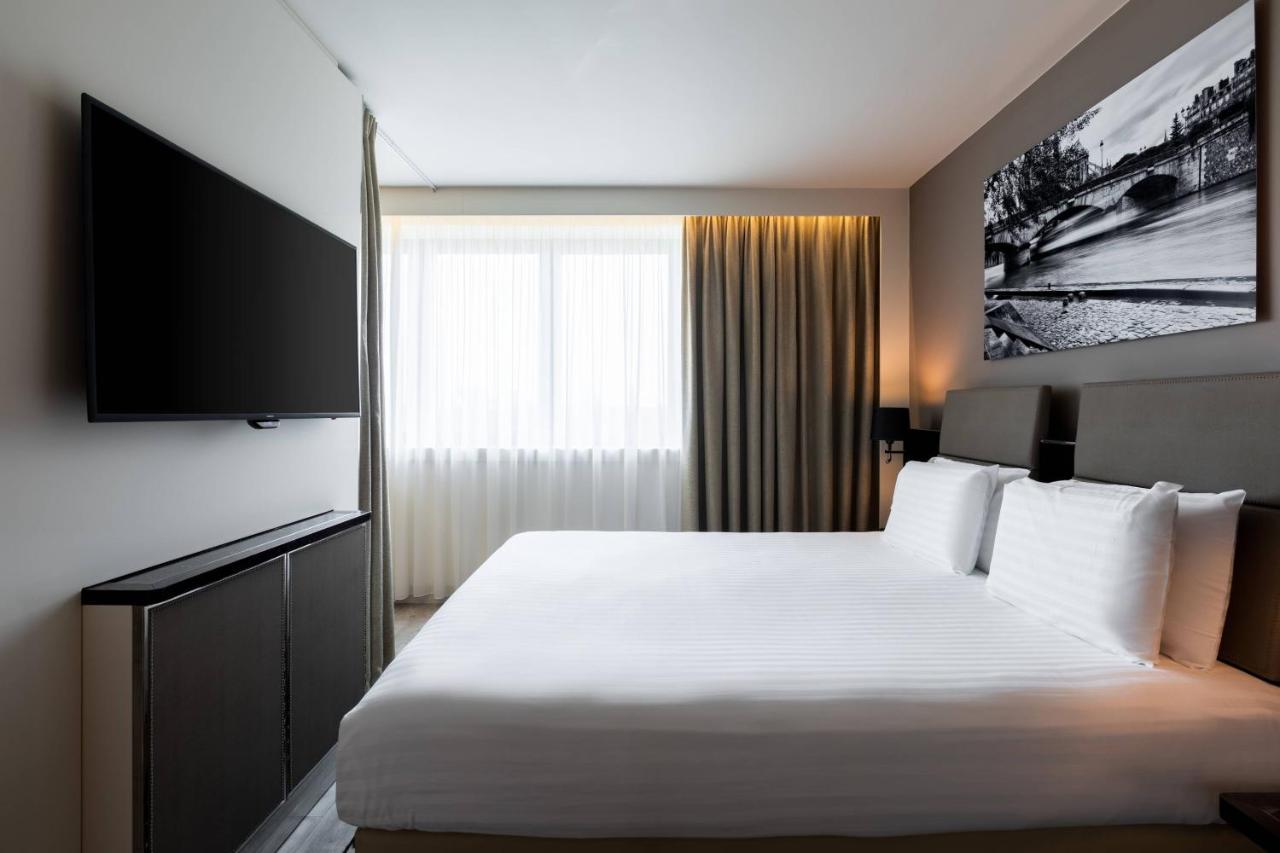 Ac Hotel Paris Porte Maillot By Marriott Exterior photo