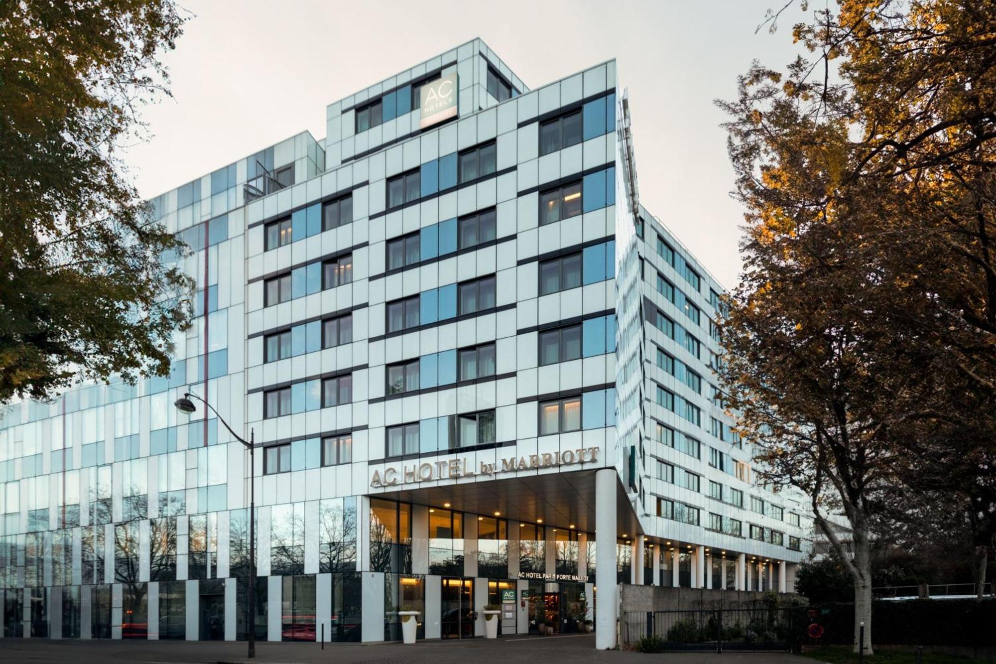 Ac Hotel Paris Porte Maillot By Marriott Exterior photo