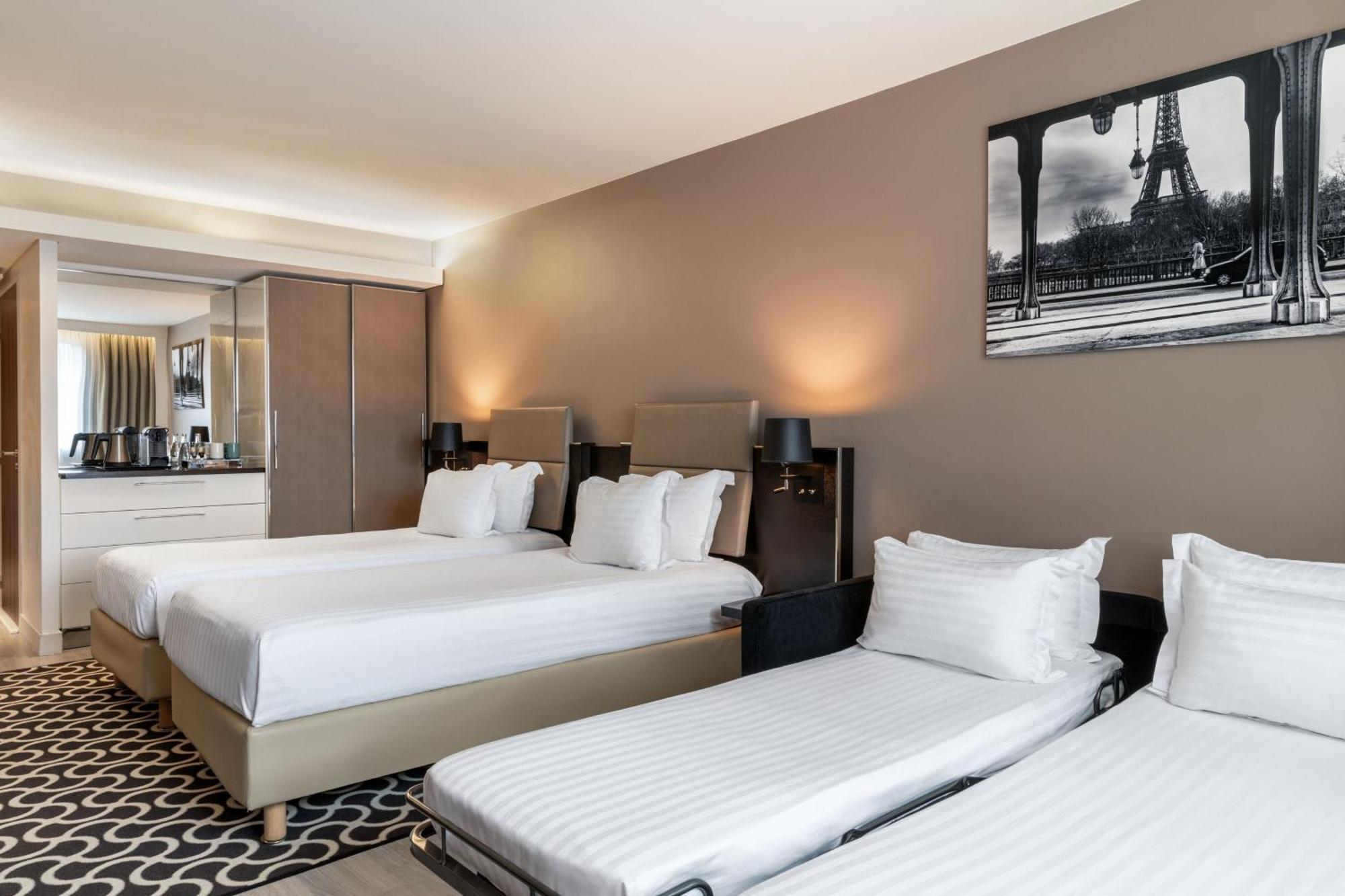 Ac Hotel Paris Porte Maillot By Marriott Exterior photo